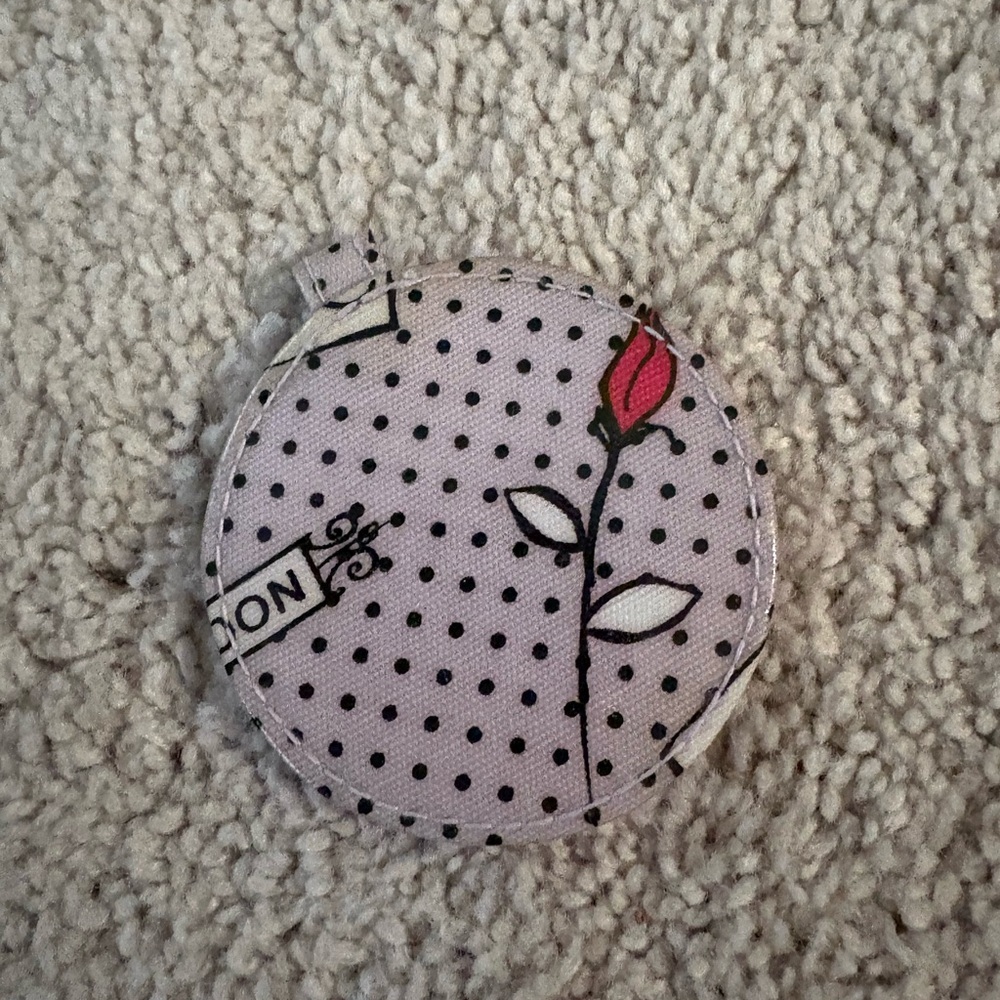 Lulu Guinness Makeup Travel Case with mirror - Picture 6 of 10
